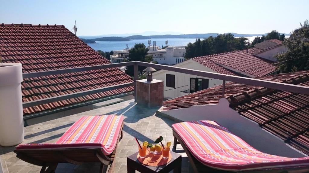 Apartments Mare 2 Hvar Town Exteriör bild